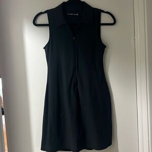 Abercrombie & Fitch Black Active Dress *zipper not working on the bottom*